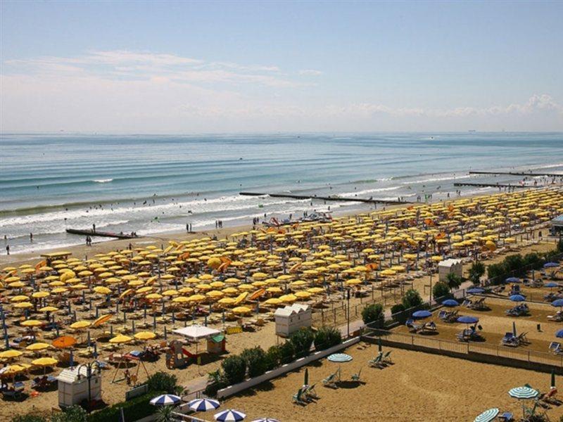 Hotel Torino Lido di Jesolo Eksteriør billede
