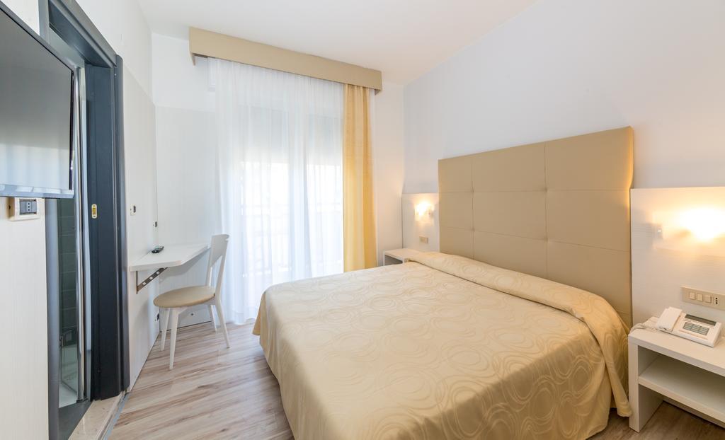 Hotel Torino Lido di Jesolo Eksteriør billede