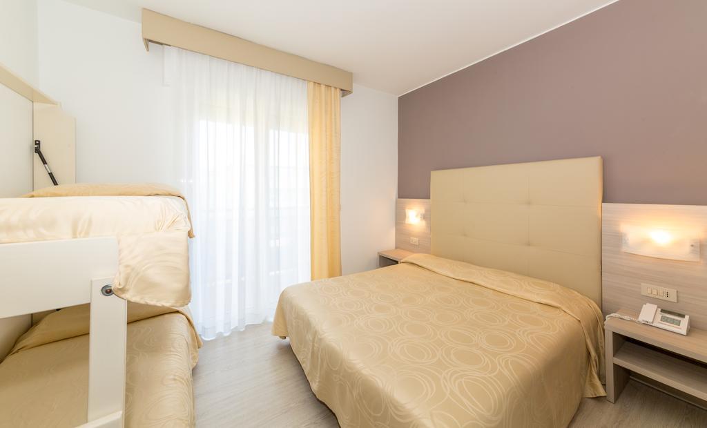 Hotel Torino Lido di Jesolo Eksteriør billede